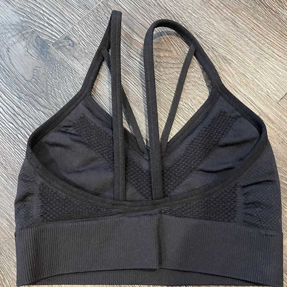 2 for $18 ๐ฆพ Nike Dri Fit Sports Bra - Picture 5 of 6